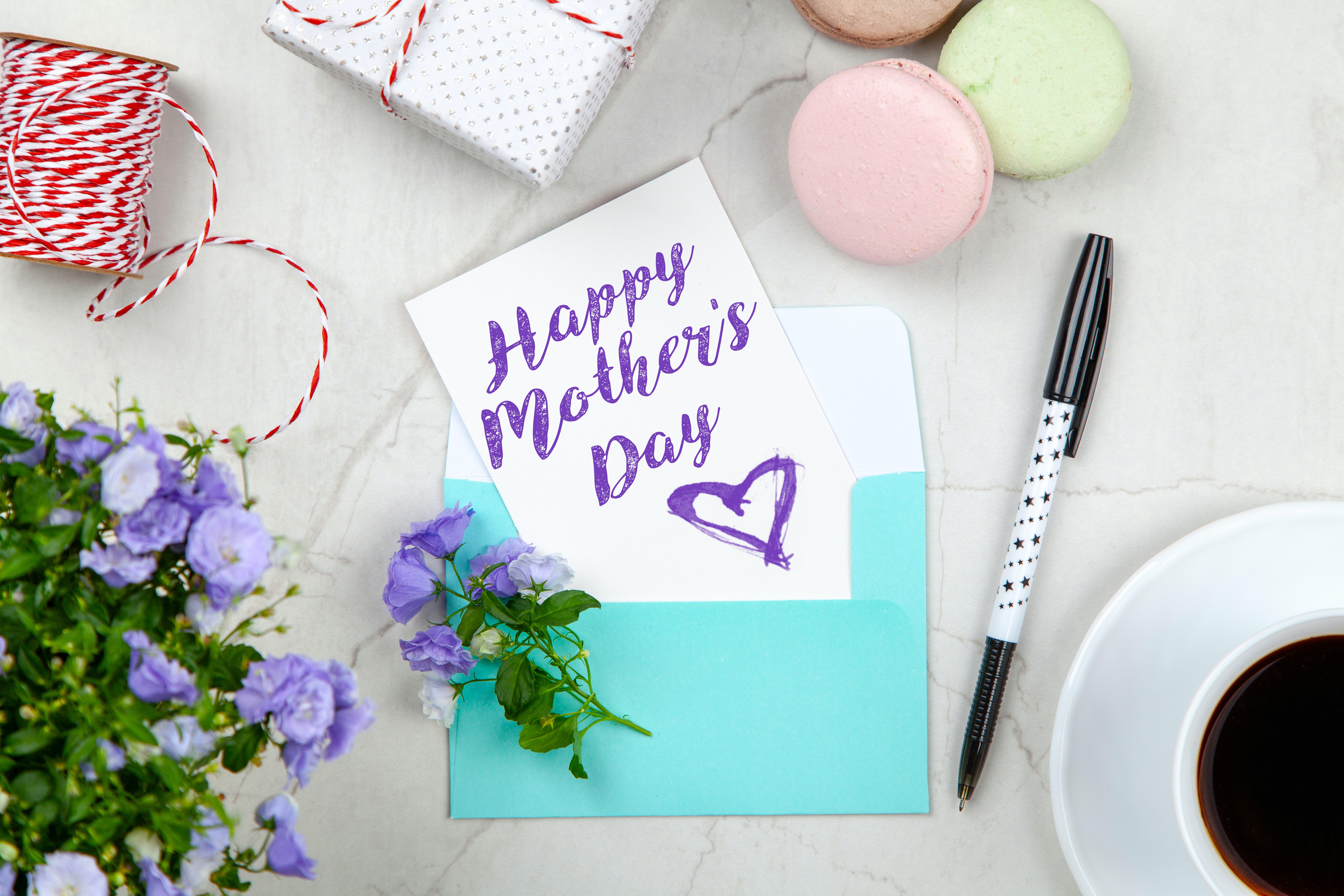 Creative And Meaningful Mother's Day Gifts That Will Melt Her Heart