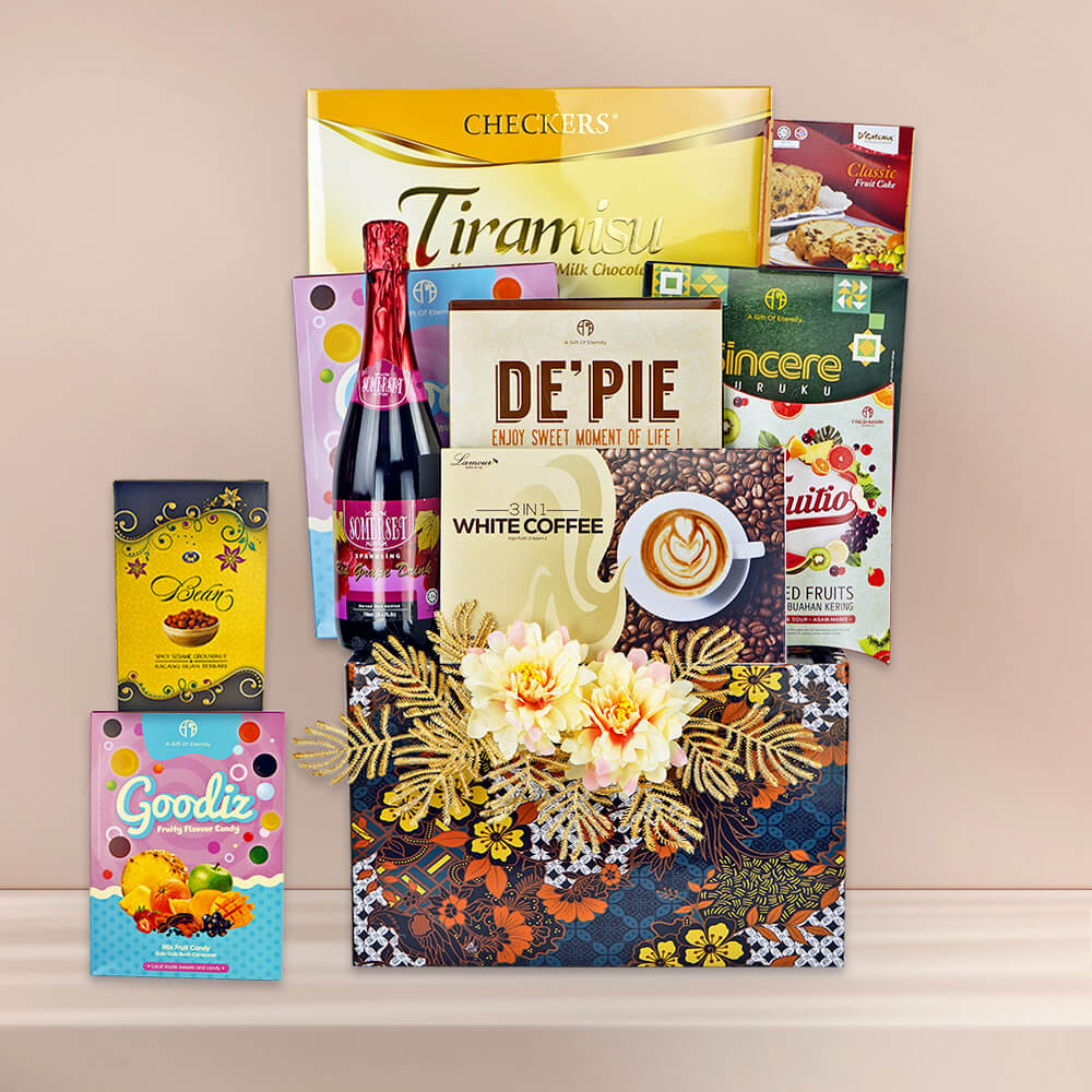 Hamper World Celebration Treat Hamper